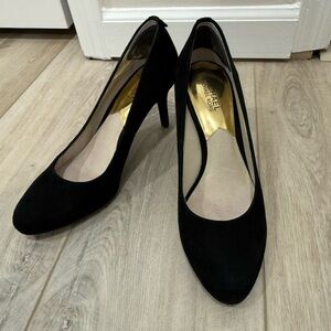 Michael Kors women’s black suede pump, size 9M, 3” heel